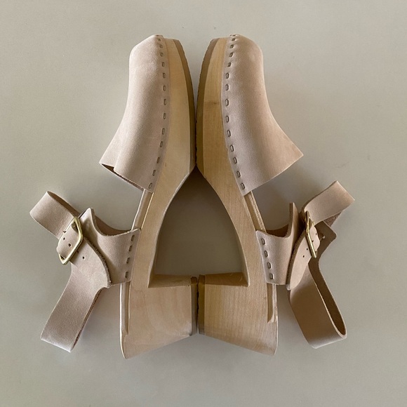 Bryr Emma Natural Leather Clogs - Picture 10 of 12